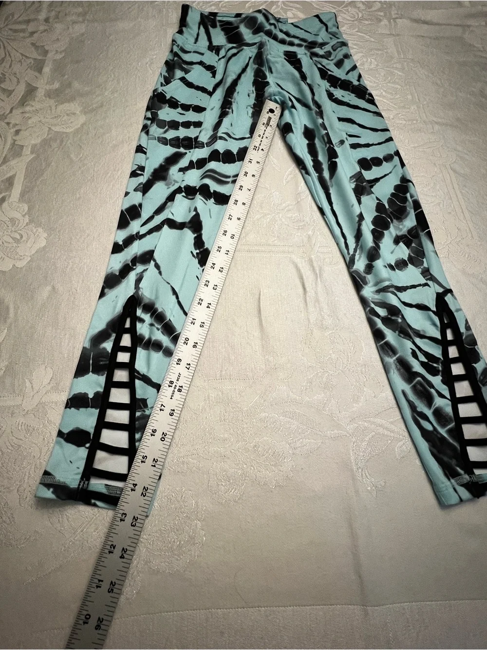 Girls L 12/14 Justice Aqua and Black Tie-Dye Leggings NWT